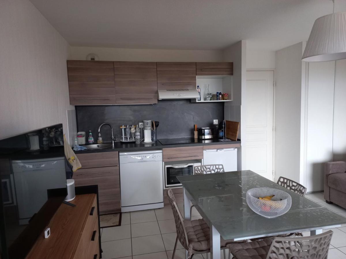 Appartement offrant une magnifique vue des montagnes Saint-Leger-les-Melezes Extérieur photo